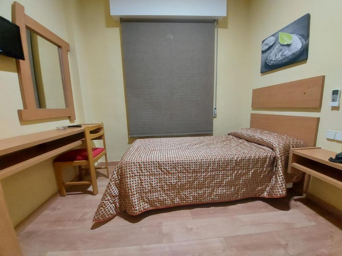 Hotel Castilla Альбасете Экстерьер фото