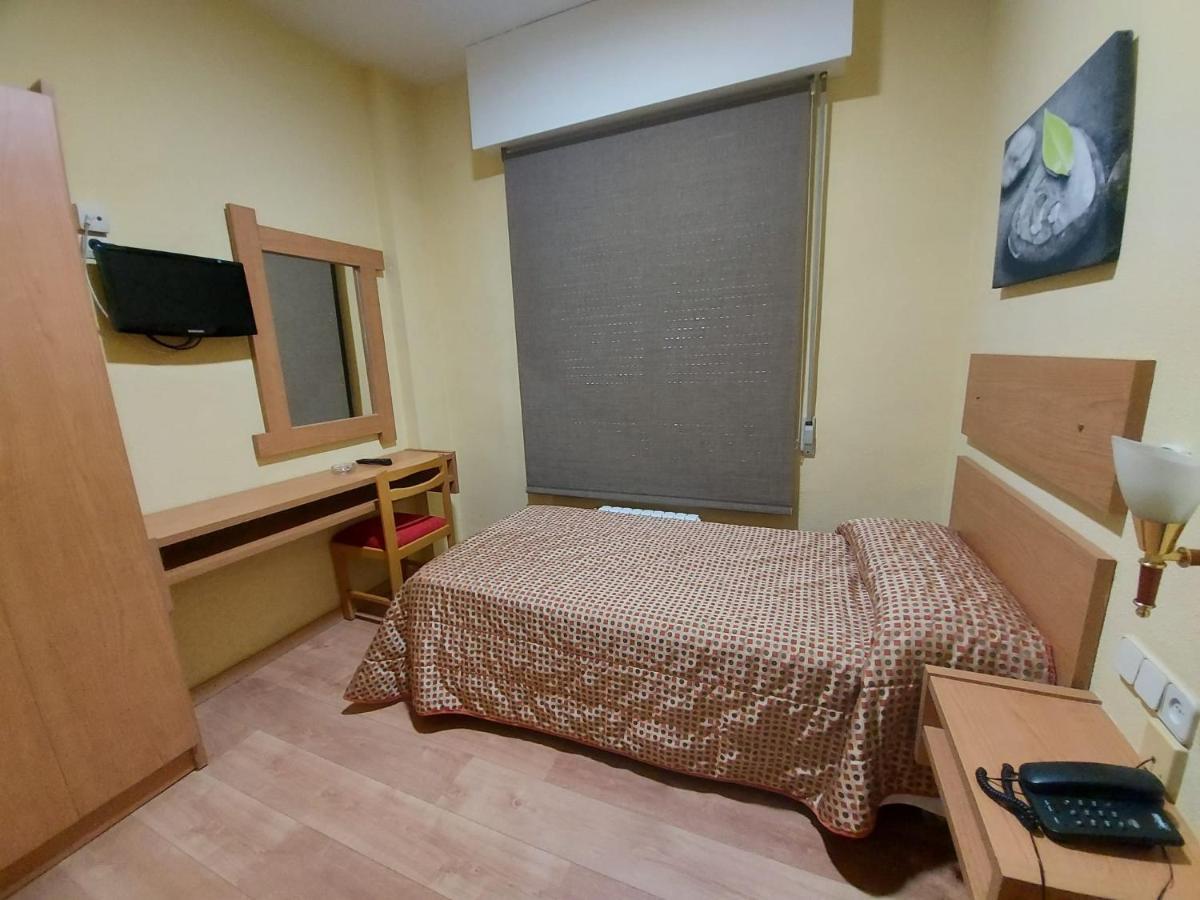 Hotel Castilla Альбасете Экстерьер фото