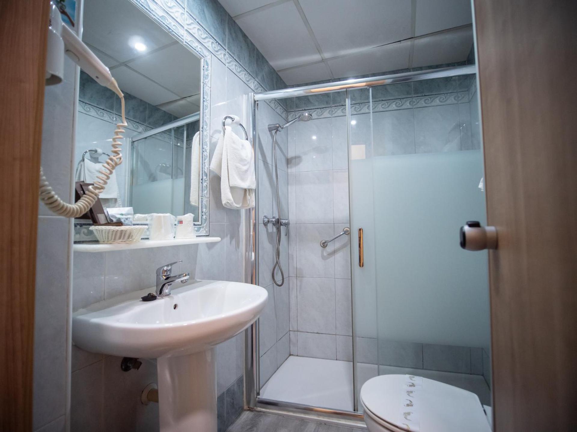 Hotel Castilla Альбасете Экстерьер фото