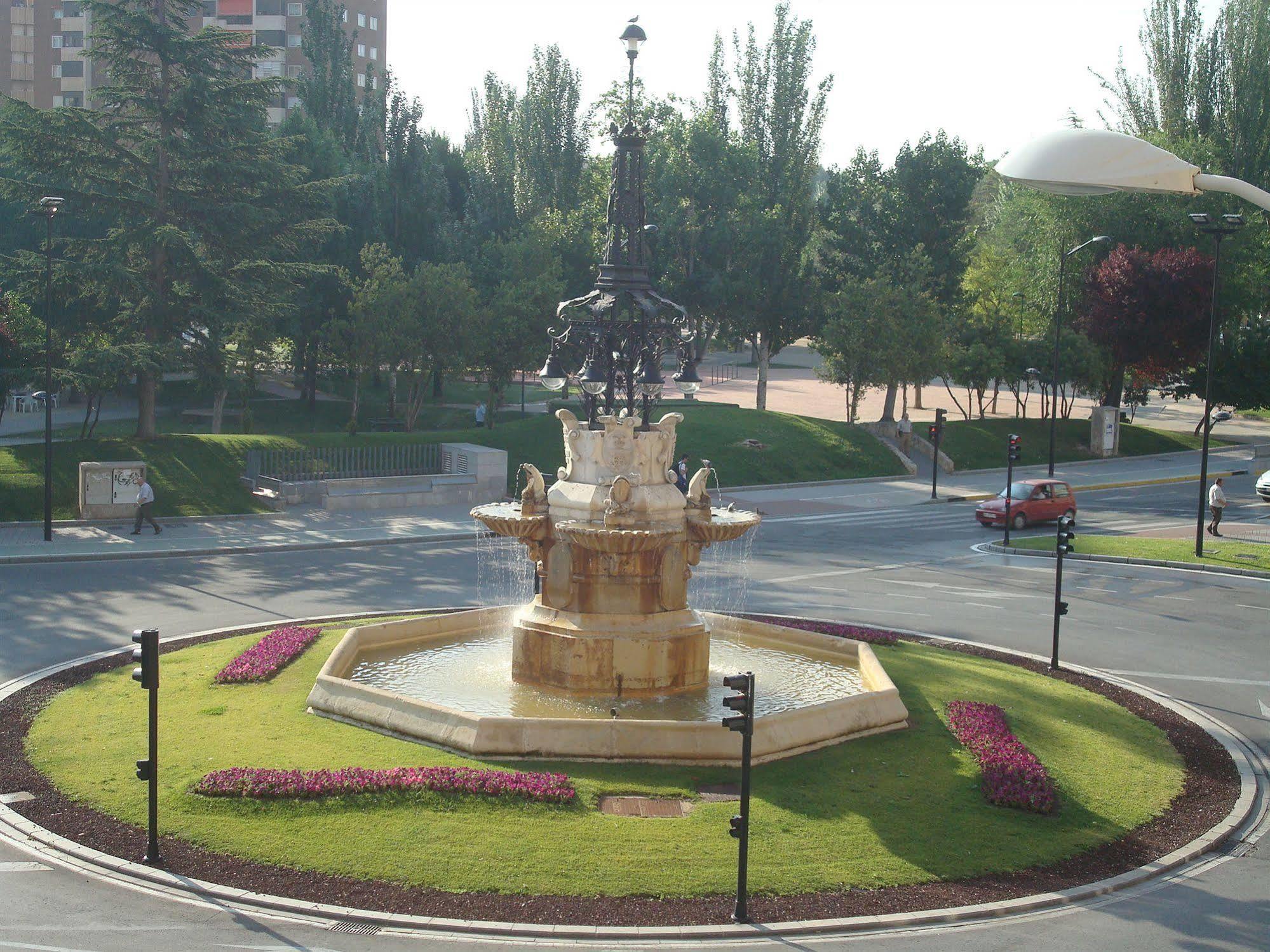 Hotel Castilla Альбасете Экстерьер фото