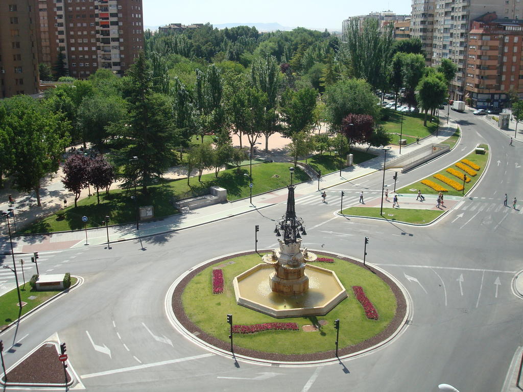 Hotel Castilla Альбасете Экстерьер фото